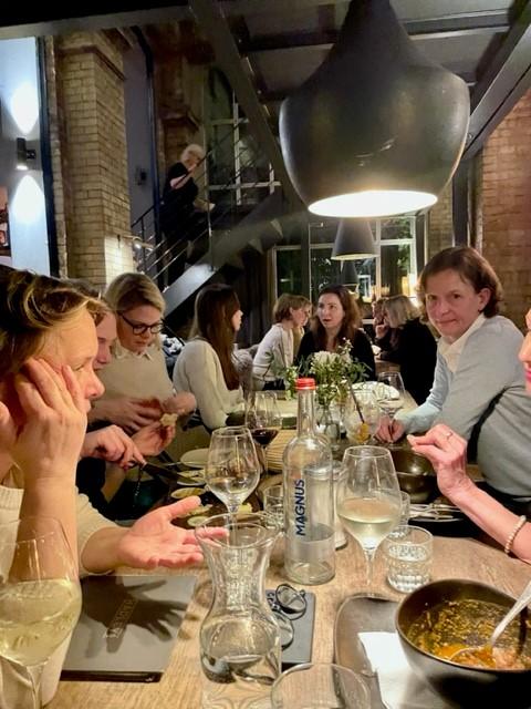 Female Afterwork